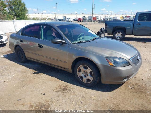  Salvage Nissan Altima