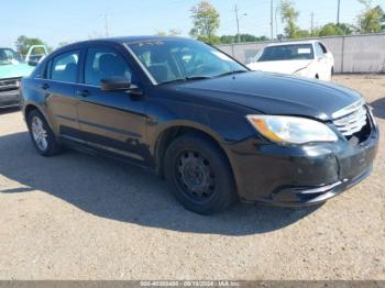  Salvage Chrysler 200