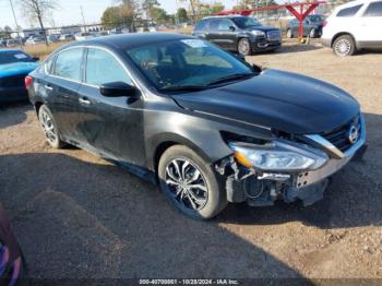  Salvage Nissan Altima