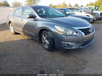  Salvage Nissan Altima