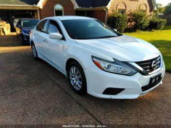  Salvage Nissan Altima