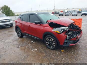  Salvage Nissan Kicks