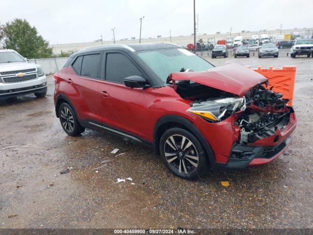  Salvage Nissan Kicks