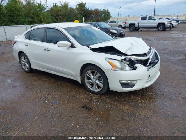  Salvage Nissan Altima