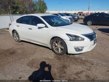  Salvage Nissan Altima