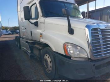  Salvage Freightliner Cascadia 125