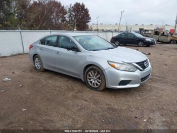  Salvage Nissan Altima