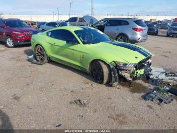  Salvage Ford Mustang