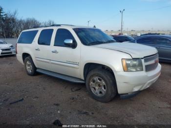  Salvage Chevrolet Suburban 1500