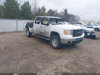  Salvage GMC Sierra 2500