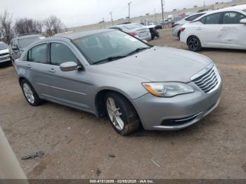  Salvage Chrysler 200