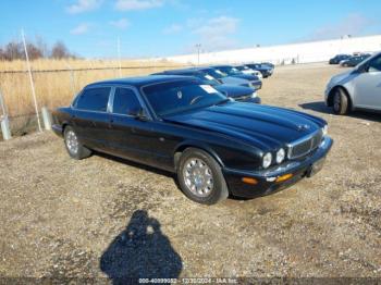  Salvage Jaguar Xj8