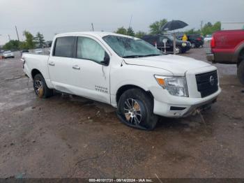  Salvage Nissan Titan