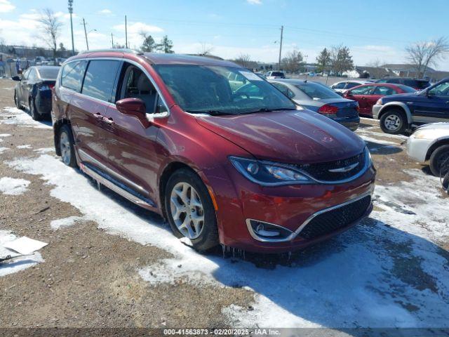  Salvage Chrysler Pacifica