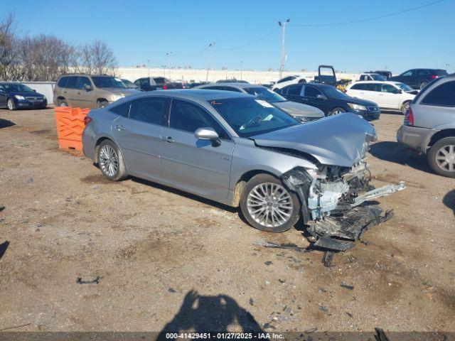  Salvage Toyota Avalon Hybrid