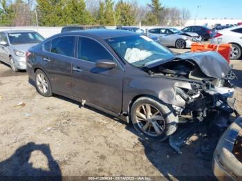  Salvage Nissan Altima