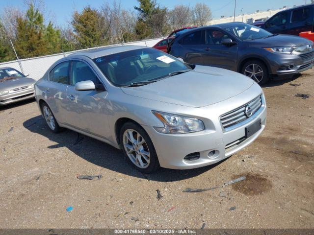  Salvage Nissan Maxima