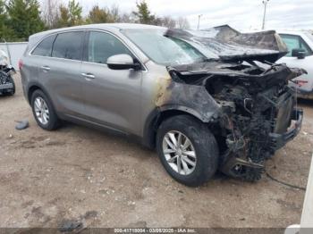  Salvage Kia Sorento