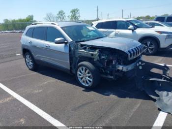  Salvage Jeep Cherokee