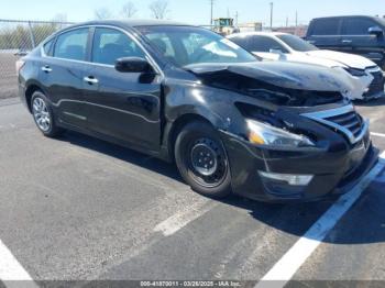  Salvage Nissan Altima