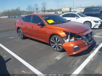  Salvage Nissan Altima