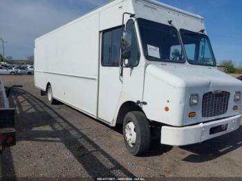  Salvage Freightliner Chassis
