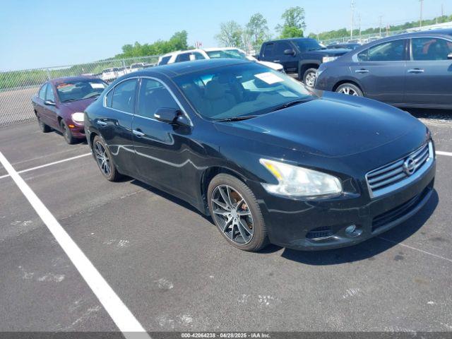  Salvage Nissan Maxima