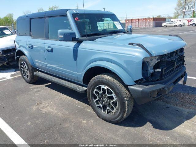  Salvage Ford Bronco