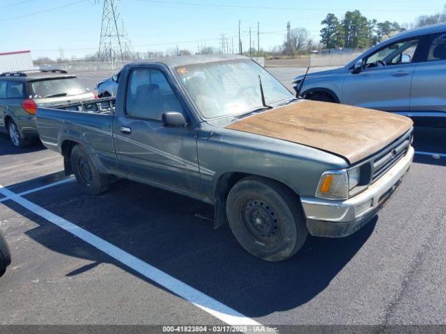  Salvage Toyota Pickup