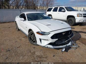  Salvage Ford Mustang