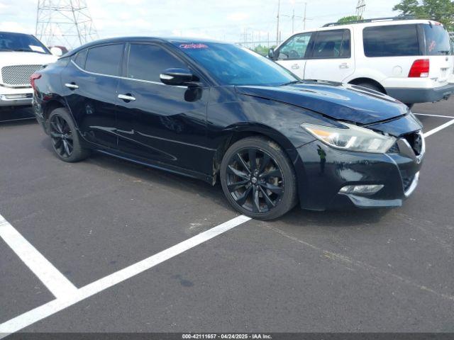  Salvage Nissan Maxima