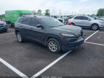  Salvage Jeep Cherokee