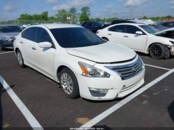  Salvage Nissan Altima