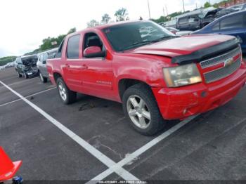  Salvage Chevrolet Avalanche 1500