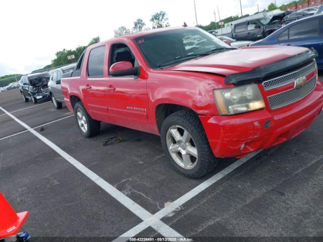  Salvage Chevrolet Avalanche 1500