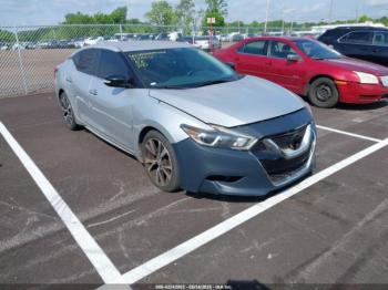  Salvage Nissan Maxima