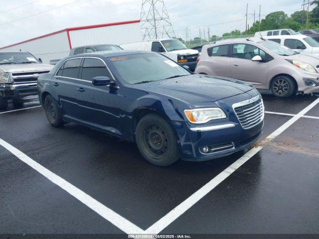  Salvage Chrysler 300