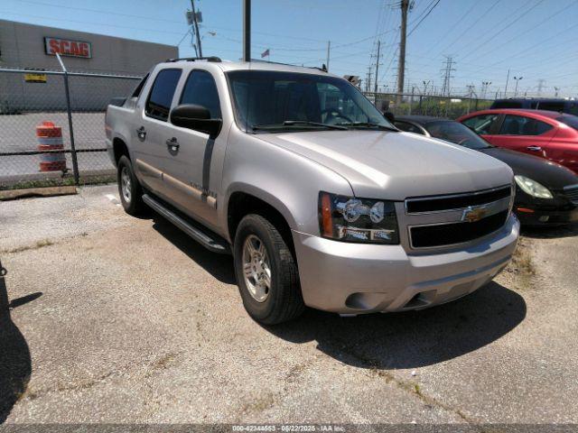  Salvage Chevrolet Avalanche 1500