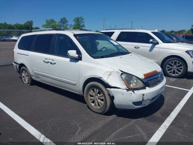  Salvage Kia Sedona