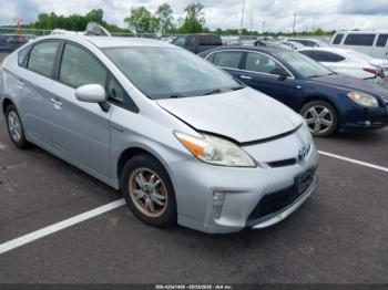  Salvage Toyota Prius