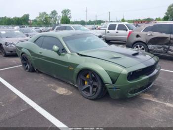  Salvage Dodge Challenger