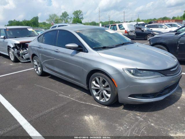  Salvage Chrysler 200
