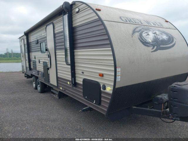  Salvage Cherokee Travel Trlr