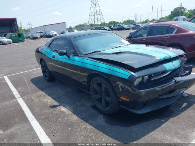  Salvage Dodge Challenger
