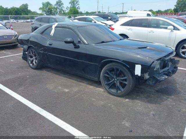  Salvage Dodge Challenger