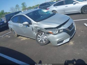  Salvage Nissan Versa