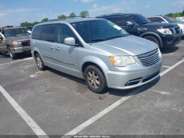  Salvage Chrysler Town & Country