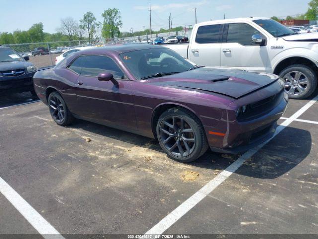  Salvage Dodge Challenger