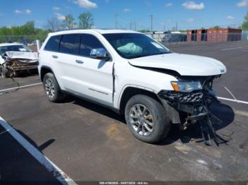  Salvage Jeep Grand Cherokee