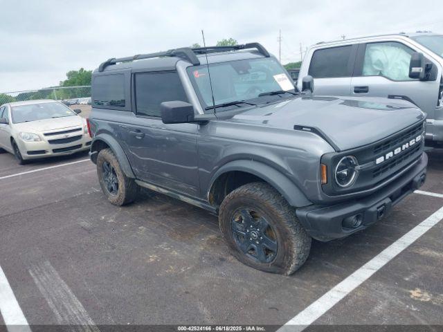  Salvage Ford Bronco